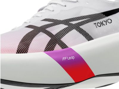 Im Test: Asics Metaspeed Ray