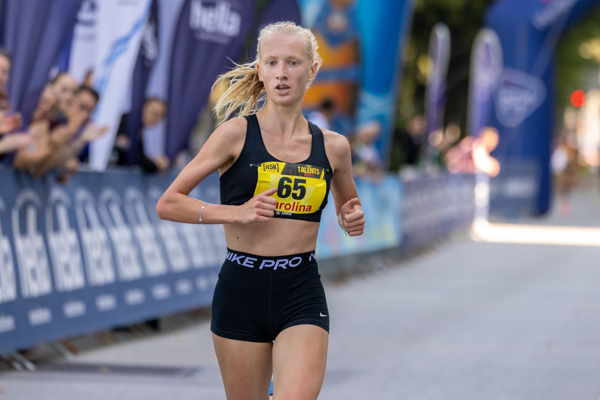 r5k-tour-christoph-schrick-und-carolina-sch-fer-bringen-sich-in