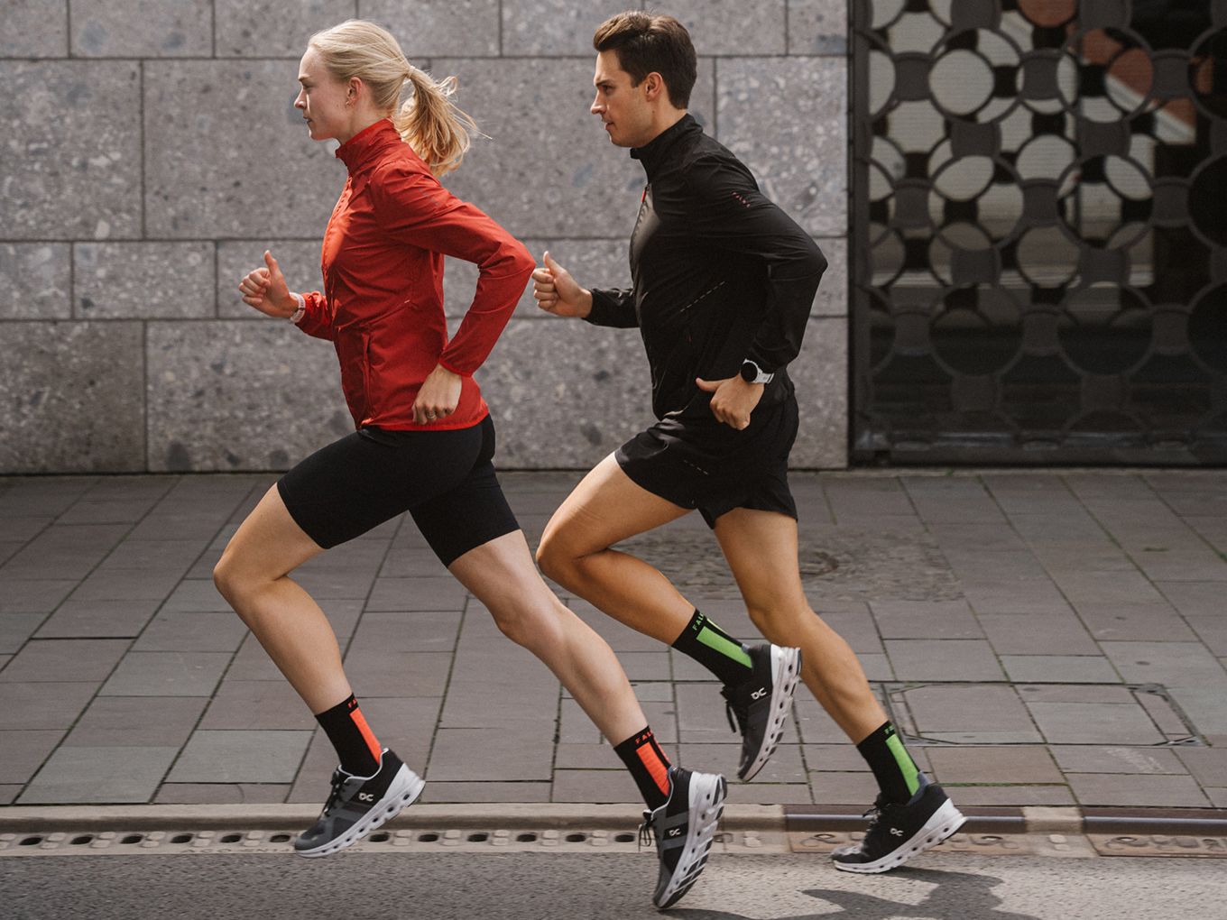 Achillessehnen-Schmerzen - eine Socke kann helfen.