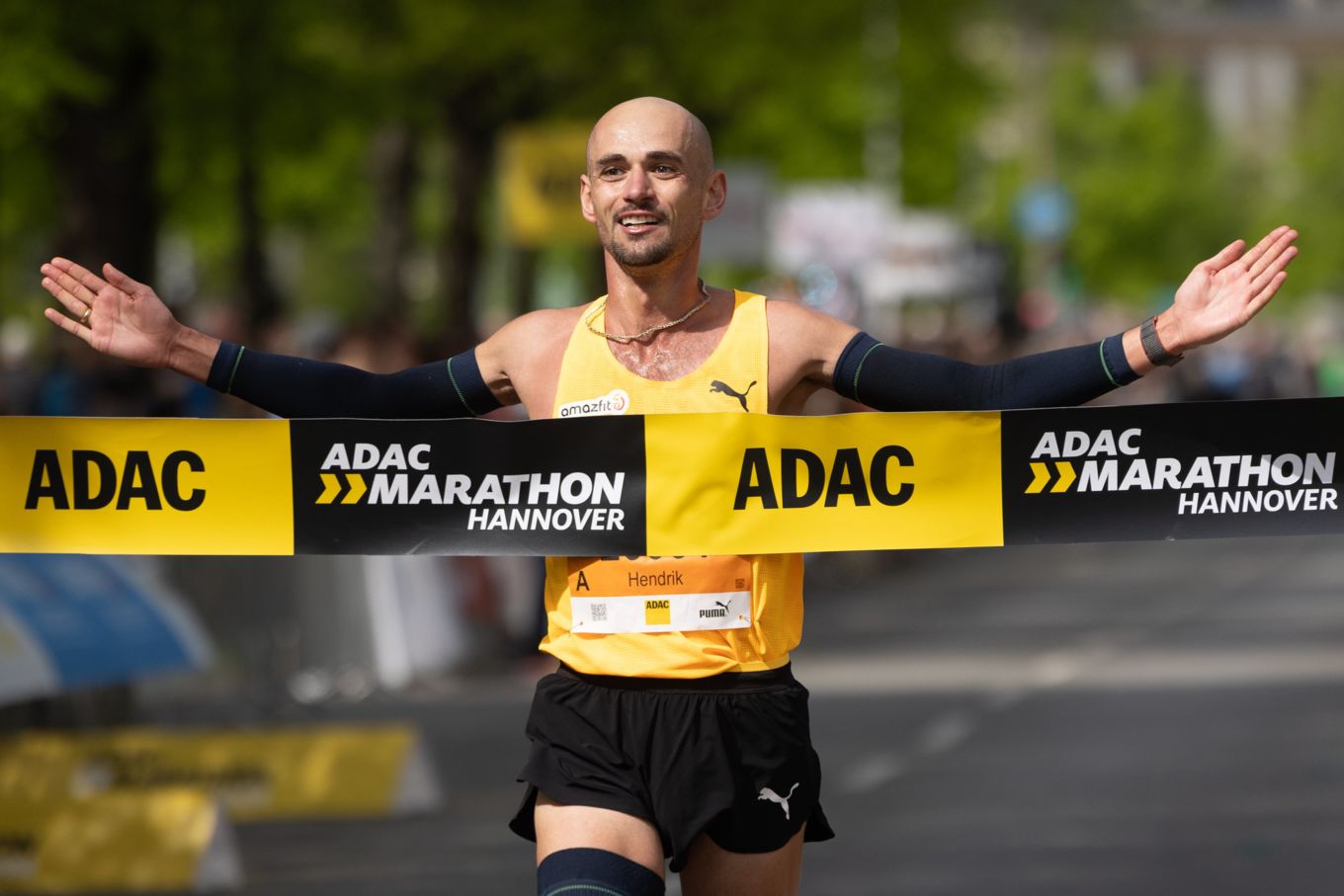 Triumph beim Halbmarathon: Hendrik Pfeiffer beim ADAC Hannover Marathon