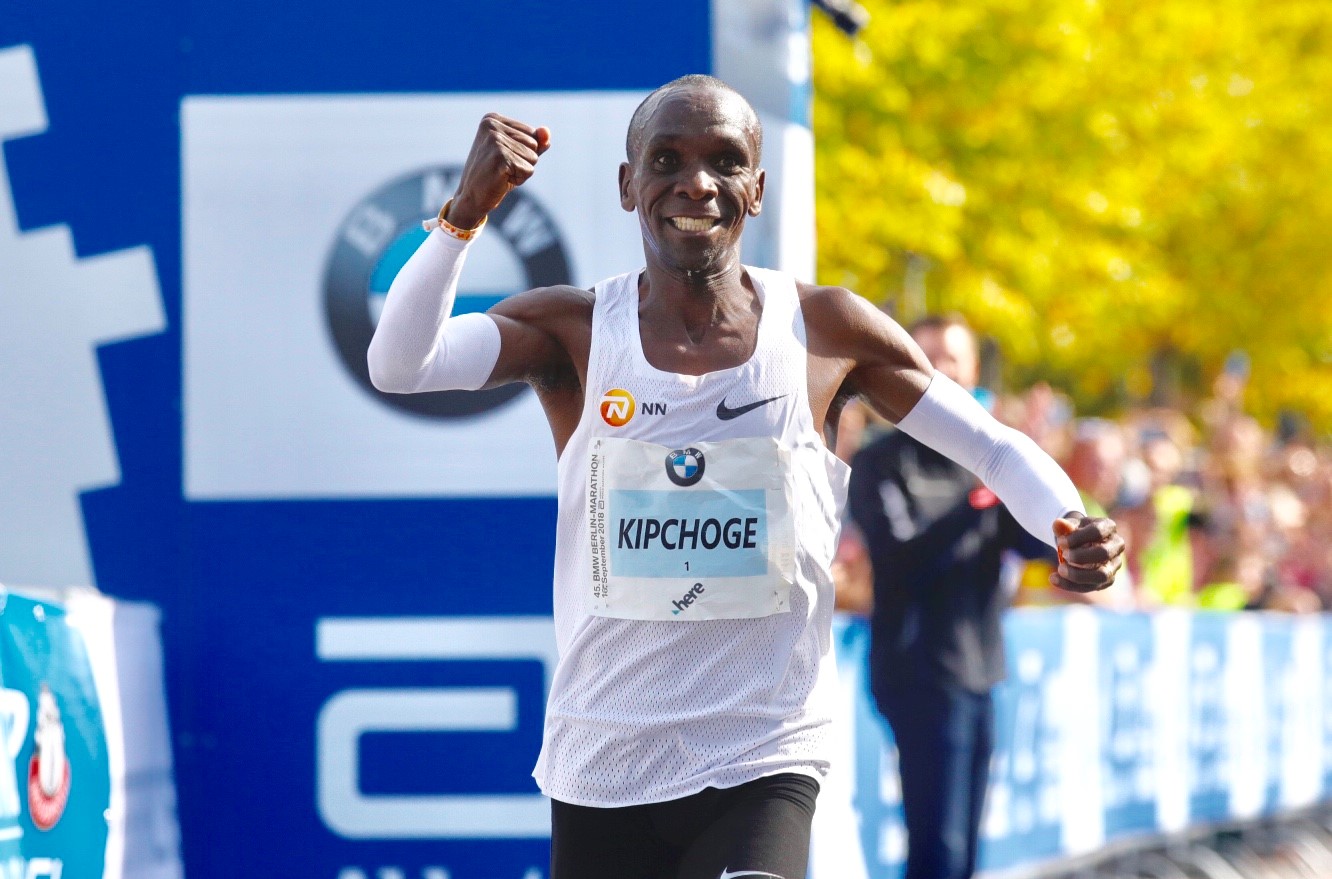 2:01:39 Stunden: Eliud Kipchoge läuft Fabel-Weltrekord in ...